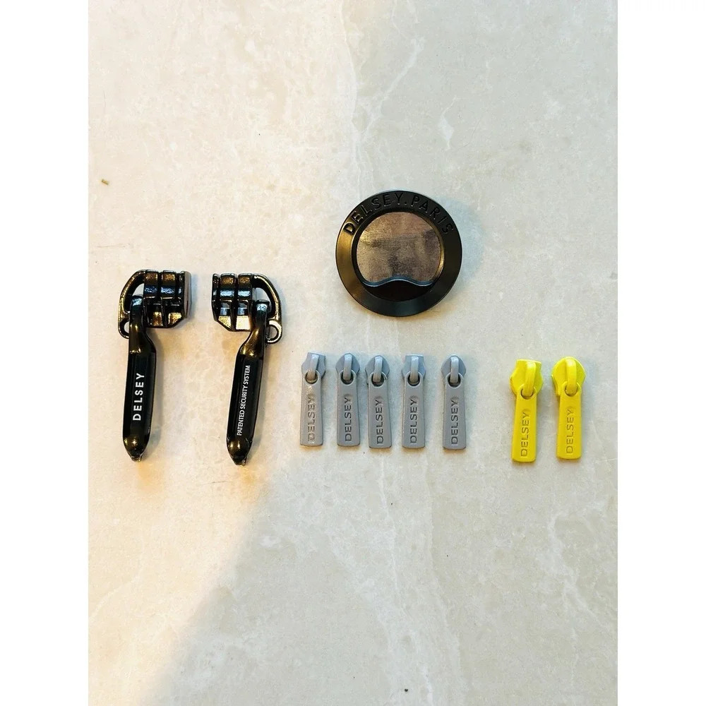OEM Parts from DELSEY PARIS TRUNK 29